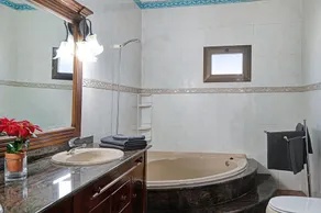 Peaceful Villa near Famara – Ideal for Families & Groups, Up to 9 Guests (House + Studio) - Image 3
