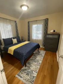 Cozy home, centrally located! - Image 5
