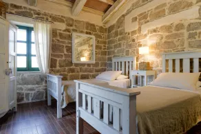 VILLA EXCLUSIVA CON PISCINA PRIVADA E HIDROMASAJE JACUZZI A SFIORO-ALGHERO - Image 4