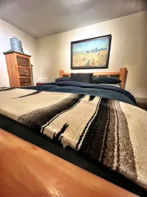 Spacious cozy home, minutes from adventure both in Red River & Taos. - Image 5
