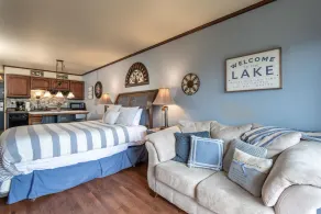 Waterfront studio w/private balcony & stunning views - Marina Cay Vista Aqua Studio - Image 4