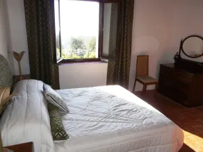 Herrliche Aussicht in ruhiger ländlicher Umgebung in der Nähe vieler Sehenswürdigkeiten - Image 4