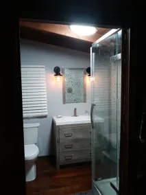 Original Chestnut Log Cabin In A Lake Community - Image 5