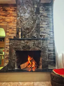 Cozy Apartment with Fireplace - Image 3