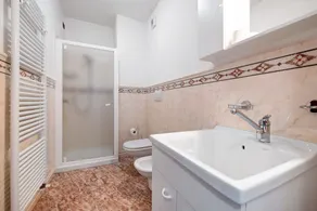 Villa Felice Apartment with Lake View, Private Terrace and Garden - Image 5