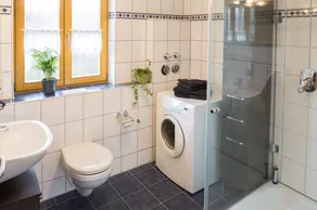 Family-friendly u. One bedroom apartment between Munich and Chiemsee - Image 3