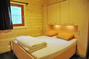 Chalet a Oignies con area boschiva - Image 3
