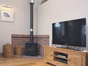 2 bedroom accommodation in Sudbourne, near Orford - Image 2