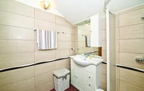 Pet friendly home in Plano - Image 4