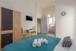 Studio with pool and air conditioning - Image 5