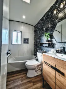 🌊King bed - near SoFi and LAX - free onsite parking  - Image 3