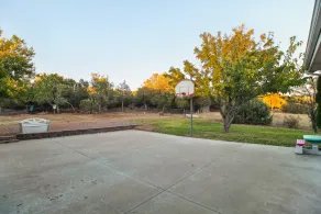 Patio, Grill & Fire Pit: Show Low Escape! - Image 2
