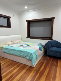 LARGE and COSY HOME IN STRATHFIELD - Image 2