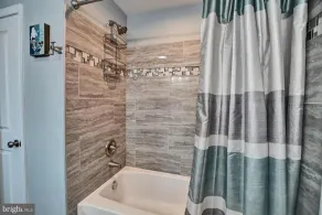 Dream getaway just 2 miles from Fenwick or OC beach.  5BR house sleeps up to 13 - Image 5