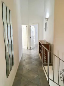 Vackert rymligt fritidshus med privat pool nära Sandy Lane - Image 3