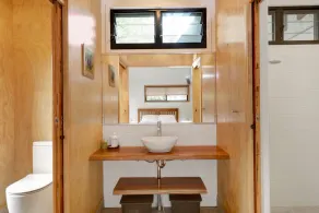 Beautiful Beachhouse In Central Point Lookout - Image 2