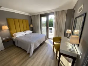Stylish, Modern Villa, Airport Transfer on Arrival & Luxury Welcome Pack - Image 4
