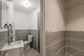 Skandinavische Wohnung in der Nähe des Stadtzentrums - Image 3