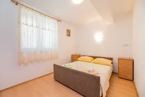 Ljubica A2 - Apartment with terrace and garden - Image 3