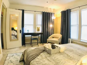 King Bed/Sleeps 4/Furnished Private APT/In-Unit Washer Dryer/Smart HDTV - Image 4
