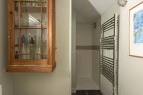 The Woodcutters Cabin - Idyllic Cabin Ten Minutes from the Sea - Image 4