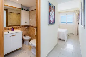 Seafront Apartment “Frente al mar” with Sea View, Wi-Fi, A/C & Terrace; Parking Available - Image 2