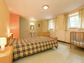 Glorious Holiday Home in Wéris with Hot Tub - Image 5