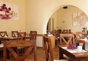 Gut Hotel Stadt Beelitz - Image 5