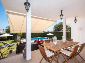 VILLA JARAMA - Elegante chalet cerca de la playa - Image 4