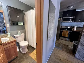 Charming & Spacious Condo! - Image 5