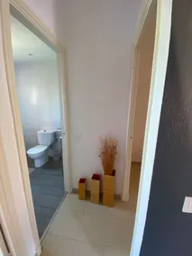 Appartement proche de la mer avec terrasse privée, Wi-Fi et climatisation - Image 2