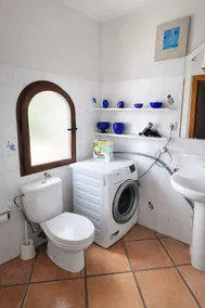 Holiday house in 2 floors for 6 people with private pool - Image 4