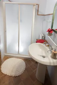 Söta hem, den lilla byns hem - Image 3