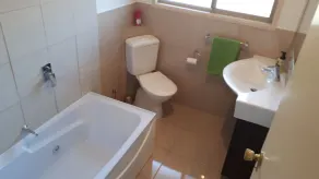 Beach Holiday Home on Coochiemudlo Island with large yard and unlimited WiFi - Image 3