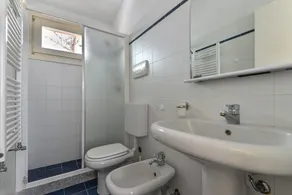 Holiday Apartment 'La Spiga' with Terrace, Shared Garden and Wi-Fi - Image 2
