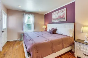 Walk to Dtwn & Rail Trail: Family Home in Lebanon - Image 4