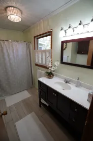 Private and pet-friendly, with game room and upgraded kitchen - Image 5