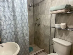 FULLY EQUIPPED APARTMENT!/ High speed wifi - Image 2