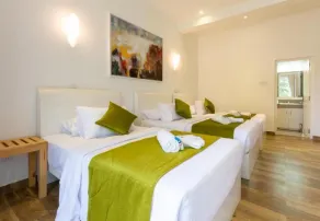 Waters Spring Hotel - Image 2