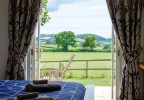 Ash Lodge - Exclusive Lodge with Hot Tub and stunning views - Image 3