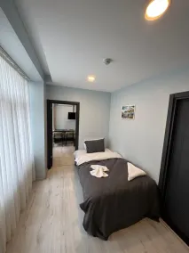 escape hotel - Image 5