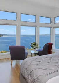 Moderne Bainbridge Island Home med udsigt over havet og Seattle Skyline - Image 5
