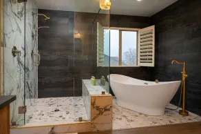 Modern Luxury Home in Neighborhood- close proximity to ski and summer activities - Image 5