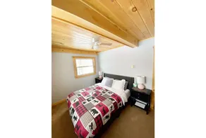 6.45 ACRE Private Close to Big Bear Mountain, Waterfall, Fire-pit, Loft & more. - Image 5