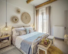 Country-chic delux villa with poolyard for all-day fun & 5 star amenities - Image 5