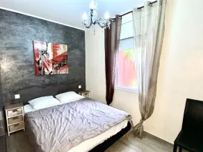 Great villa with 7 bedrooms, heated pool, whirlpool, air conditioning and wifi - Image 5