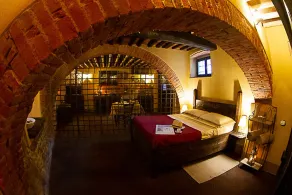 \"IL CARCERE\" Medieval Resort con piscina \"Maniero del Brunelleschi\" vicino Pisa - Image 3