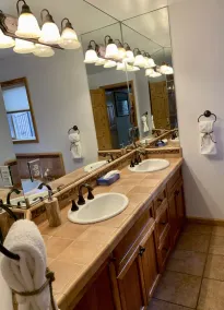 Incredible Tahoe Vacation Experience for 10 guests, 4 Bed, 4 Bath, 3600 sq ft - Image 4