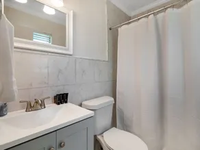 NEW! Last minute booking discount—close to Tallahassee Memorial Hospital - Image 3