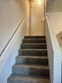Vibrant 2 Bed Located Downtown/ Closing to Soaring Eagle/CMU - Image 2
